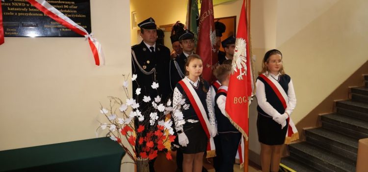 Odsłonięcie i poświęcenie tablicy katyńskiej i smoleńskiej w Mysłowie