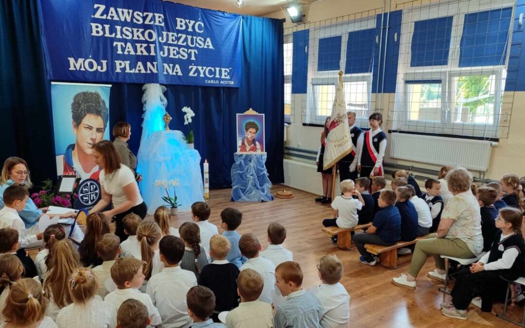 Carlo w Szkole Podstawowej w Dębniku